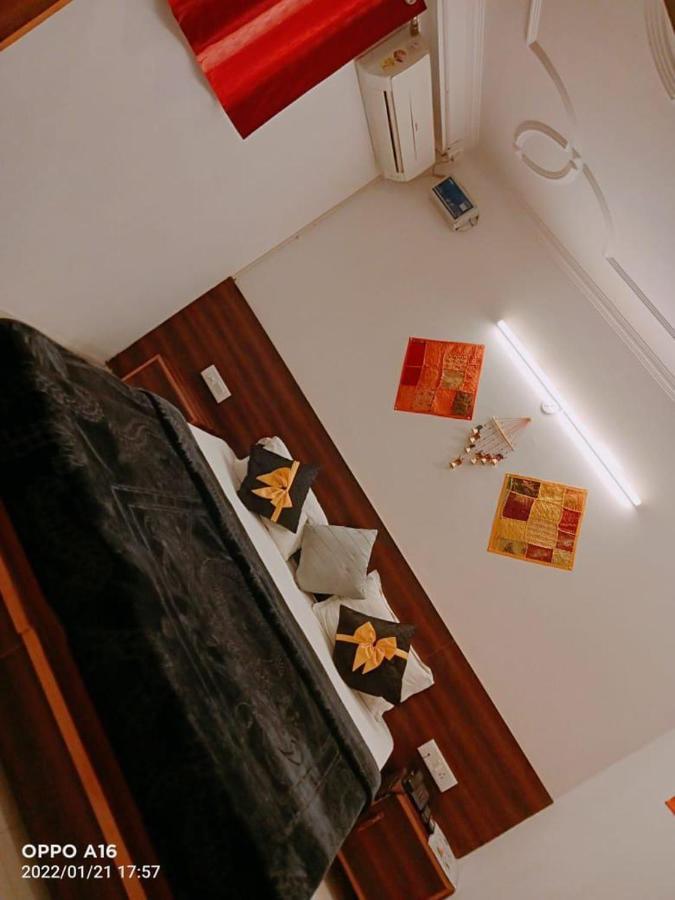 Orchid Hostel And Hotel Tapovan Exterior photo