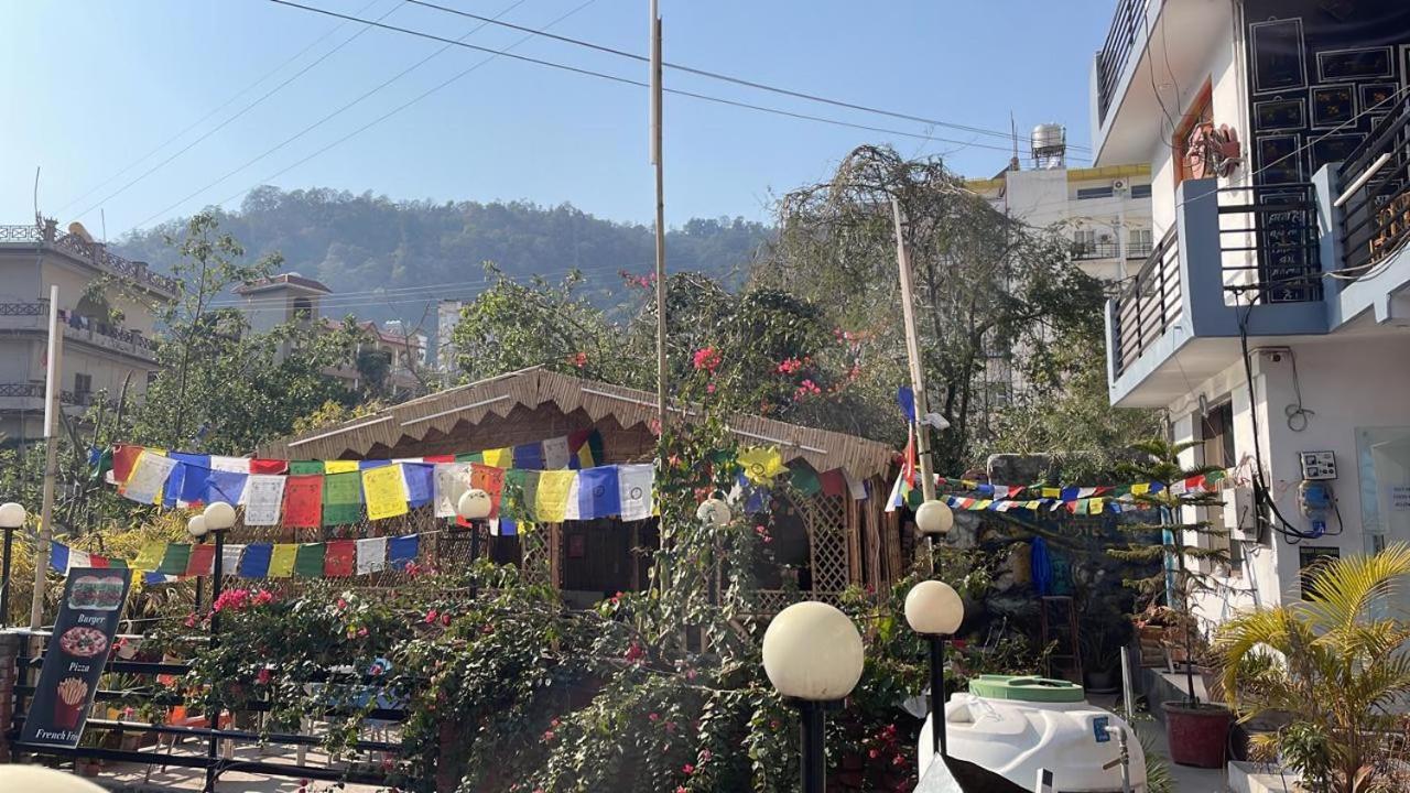 Orchid Hostel And Hotel Rishikesh Exterior photo