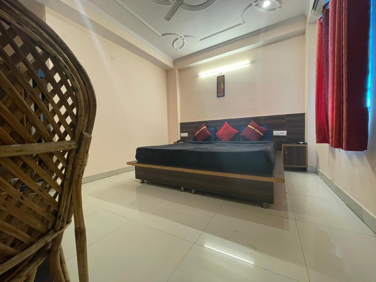 Orchid Hostel And Hotel Tapovan Exterior photo